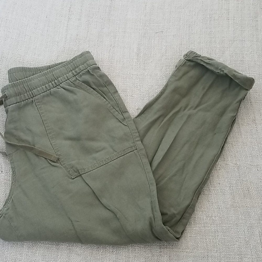 Old Navy Olive Green Linen Cropped Pants